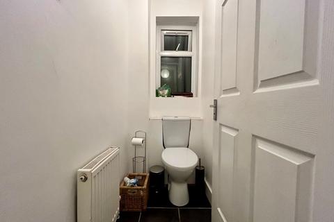 63 Tovil Close, London, SE20 8SZ