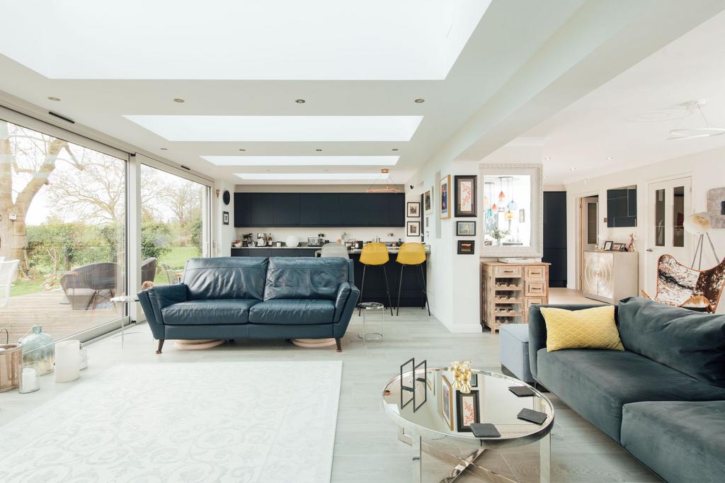 Kitchen/Family Room