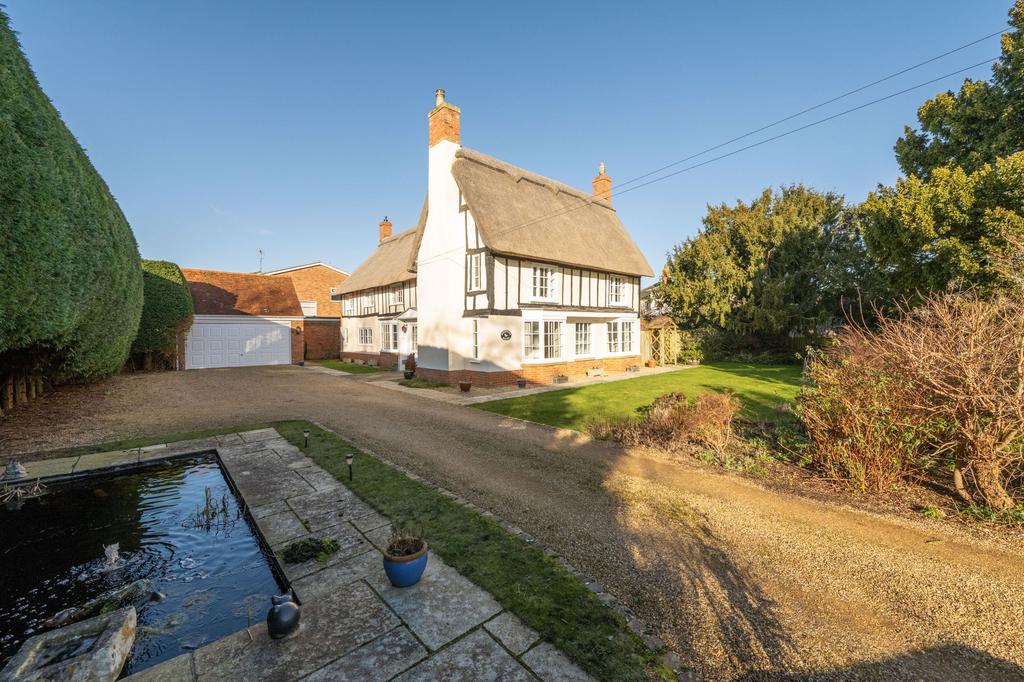 Riseley, Bedford MK44 5 bed detached house for sale £750,000