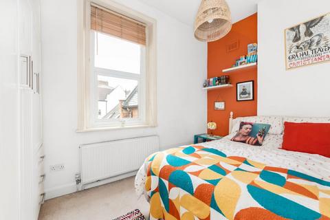 1 bedroom apartment for sale, High Street, Penge, London, SE20