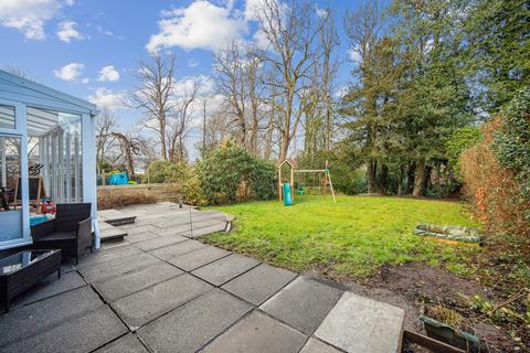 28 Dalmore Crescent, Helensburgh, G84 8JP