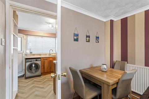 4a Briar Grove, Wakefield, WF1 5LT