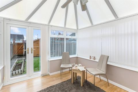 4a Briar Grove, Wakefield, WF1 5LT