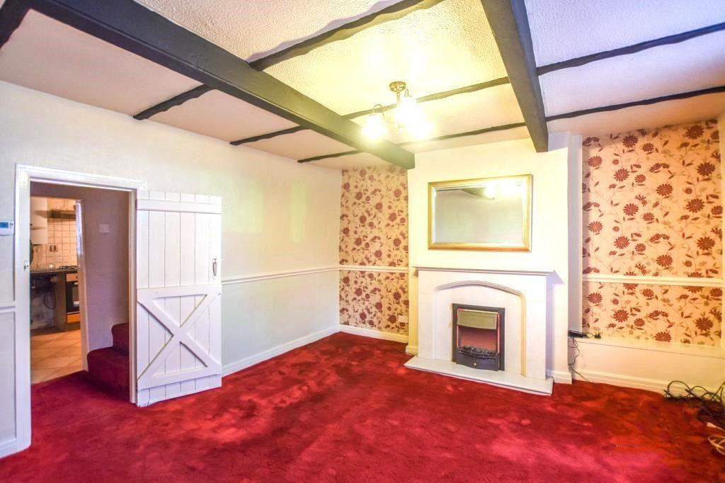 Brandy House Brow, Blackburn... 2 bed cottage £75,000