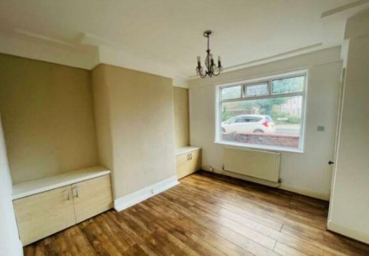 High Street, Skelmersdale WN8 3 bed terraced house for sale £110,000