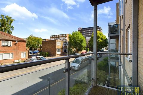 1 bedroom apartment for sale, St. James Road, Brentwood, Essex, CM14