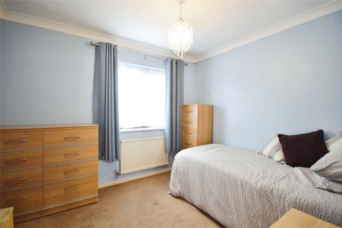 4 Elm Close, Brantham, Manningtree, CO11 1TD