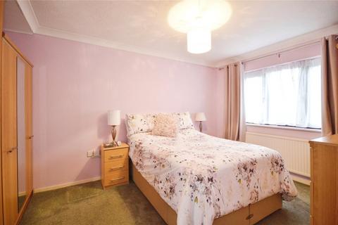 4 Elm Close, Brantham, Manningtree, CO11 1TD