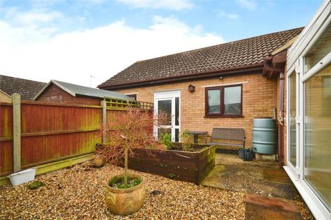 4 Elm Close, Brantham, Manningtree, CO11 1TD
