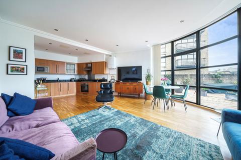 1 bedroom apartment for sale, Point Wharf Lane, Brentford, Middlesex