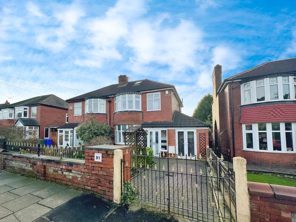 Sandy Lane, Prestwich, M25 3 bed semidetached house for sale £315,000