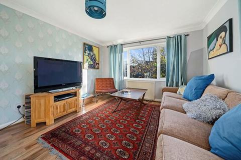 2 bedroom maisonette for sale, Downside Walk, Brentford, London, Middlesex, TW8 8DN