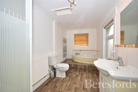 21 Birkbeck Road, Romford, RM7 0QR