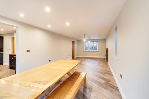 51a Field Lane, Wakefield, WF2 7RX
