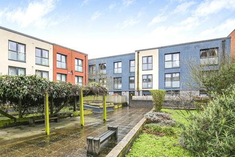 1 bedroom flat for sale, Goodstone Court, Headstone Drive, Harrow