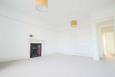 2 bedroom flat for sale, Ellenborough Crescent - Vacant - Immaculate Presentation