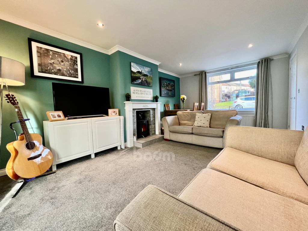 20 Barberry Drive, Beith 2 bed terraced house for sale £80,000