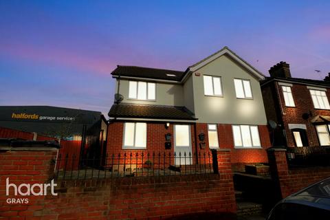 London Road, West Thurrock