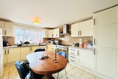 undefined, Harlaxton Drive, Nottingham NG7