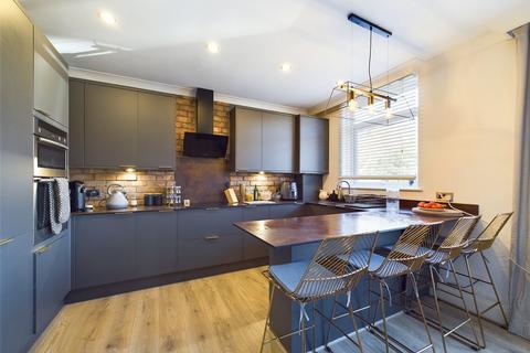 2 bedroom apartment for sale, Millhams Street, Christchurch, Dorset, BH23