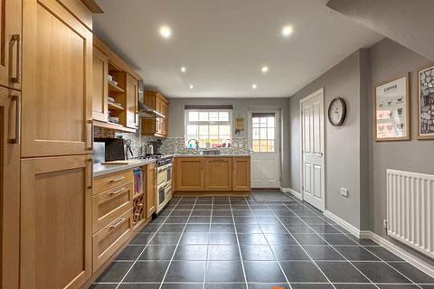 5 bedroom detached house for sale, Johnsons Road, 6 NG24