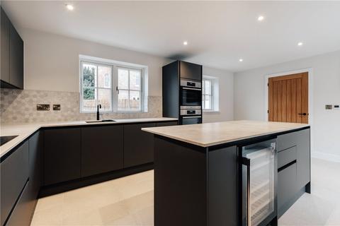 4 bedroom detached house for sale, London Road, Chatteris, PE16