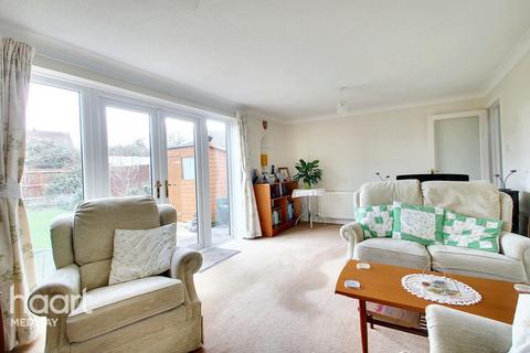 3 bedroom detached house for sale, Willowbank Drive, Rochester