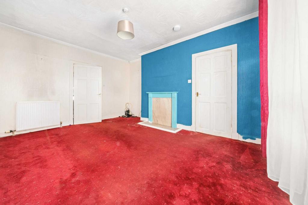 Ardmay Crescent, Glasgow G44 3 bed flat £89,995