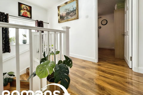 Amboise Wayside Road, Basingstoke, RG23 8BH