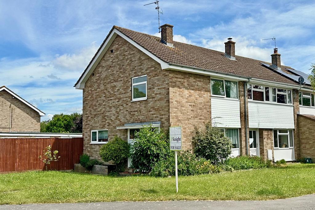 Fairfield, Cholsey OX10 3 bed terraced house for sale £400,000
