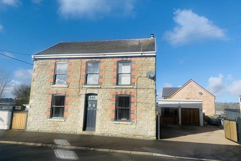 3 bedroom detached house for sale, Brecon Road, Ystradgynlais, Swansea.