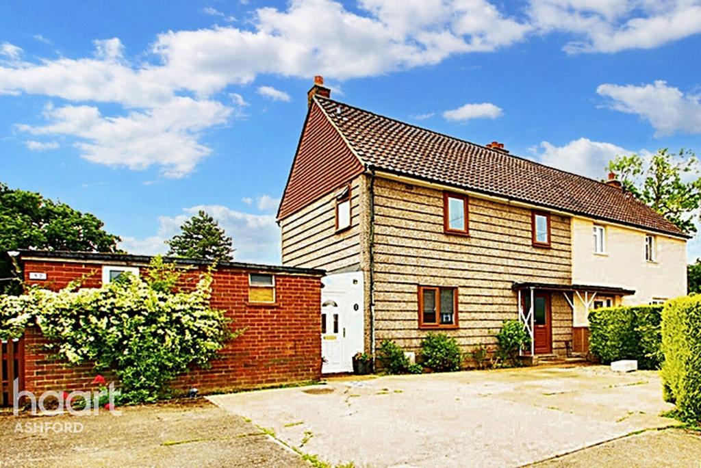 Chester Avenue, Bethersden 3 bed semidetached house for sale £270,000