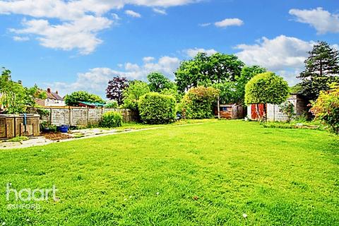 3 bedroom semi-detached house for sale, Chester Avenue, Bethersden