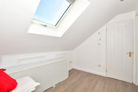 215 The Broadway, Loughton, IG10 3TE