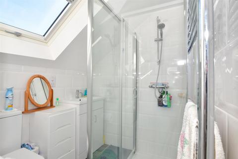 215 The Broadway, Loughton, IG10 3TE