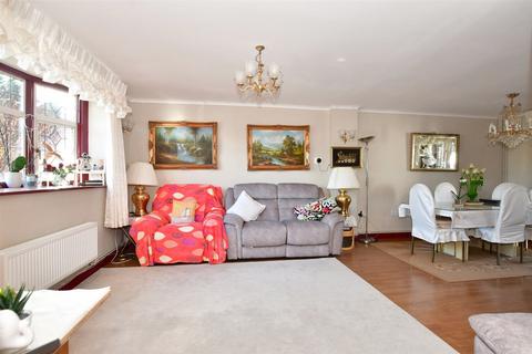215 The Broadway, Loughton, IG10 3TE