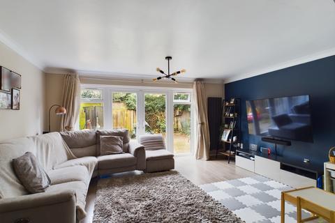 2 Birchington Close, Bexleyheath, DA7 5ED