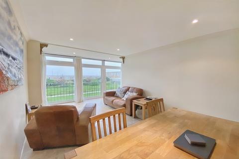 2 bedroom flat for sale, West Bay