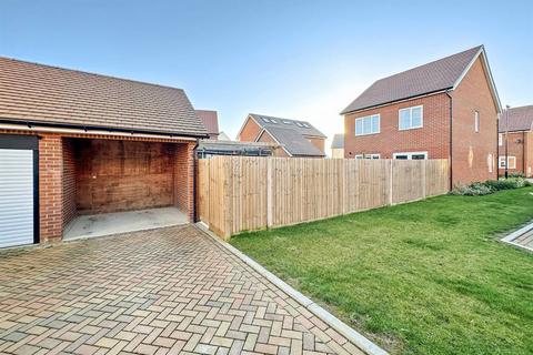 3 bedroom detached house for sale, Windmill Close, Ash, Canterbury