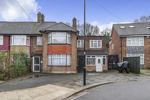 3 bedroom semi-detached house for sale, Selborne Gardens, Perivale