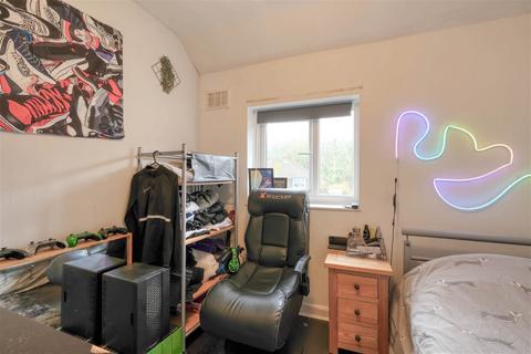 100 Foxlydiate Crescent, Redditch, B97 6NJ