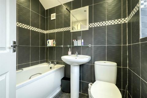 100 Foxlydiate Crescent, Redditch, B97 6NJ