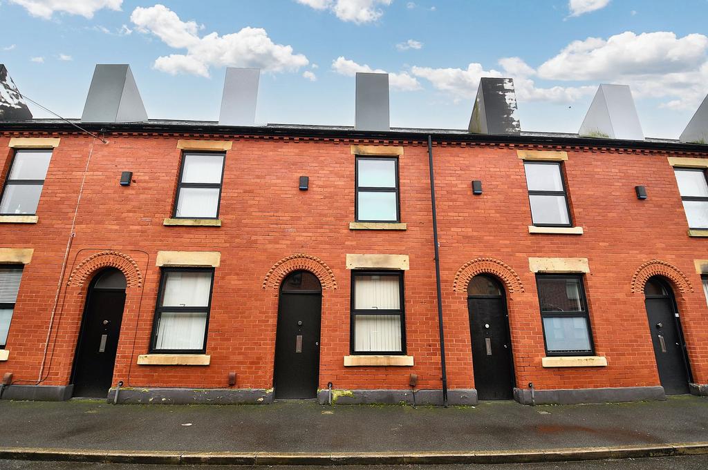 Fir Street, Salford, M6 2 bed terraced house for sale £180,000