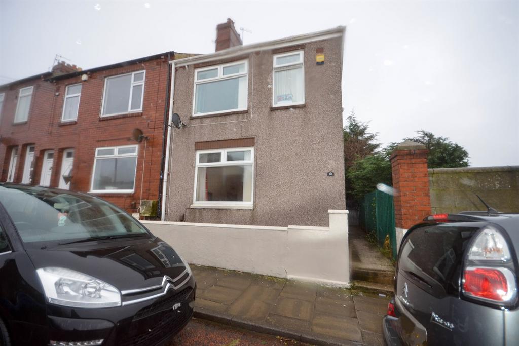 Rothbury Avenue, Pelaw 3 bed end of terrace house for sale £128,000