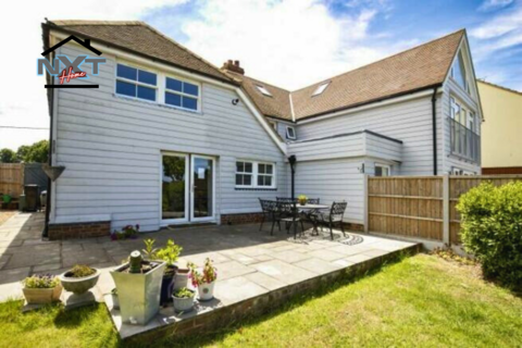 3 bedroom house for sale - Victoria Road, Writtle, CM1
