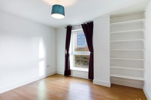 1 bedroom flat to rent, Skyline Plaza, Alencon Link, Basingstoke, RG21