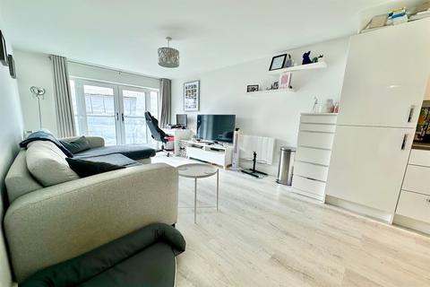 1 bedroom flat for sale, Flitch End, St Johns Avenue, Braintree, CM7