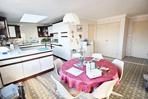 3 bedroom penthouse for sale, The Esplanade, Jersey JE2