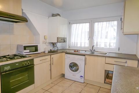 2 bedroom apartment for sale, Highcroft Gardens, Golders Greeen NW11