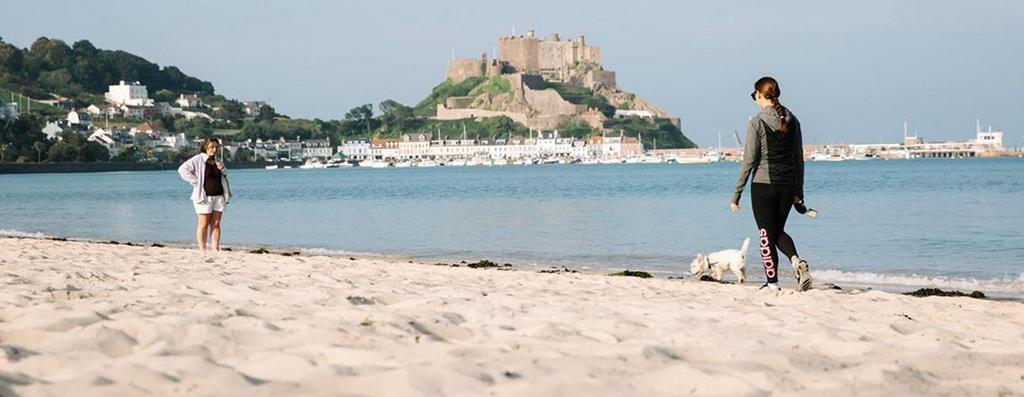 Grouville-bay-jersey-01.jpg